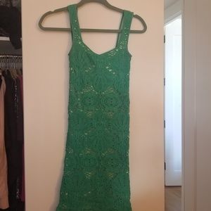 Mint green/seafoam lace medallion mini